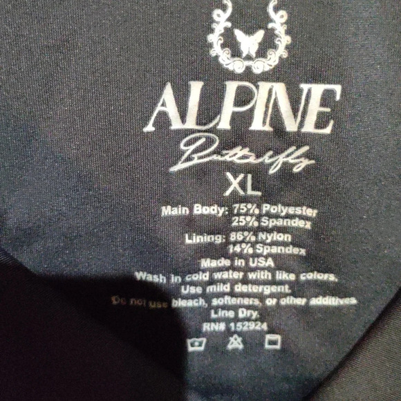 Alpine Black and White Star One Piece - Picture 5 of 10